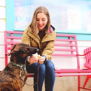 Meet your Posher, Emily